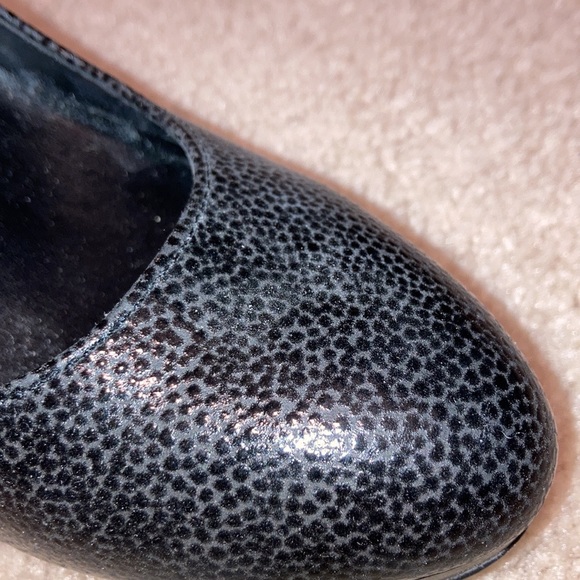 Calvin Klein Pump Heels - Picture 3 of 4